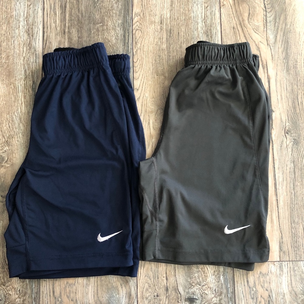 Boys Nike Dri-fit shorts Size M